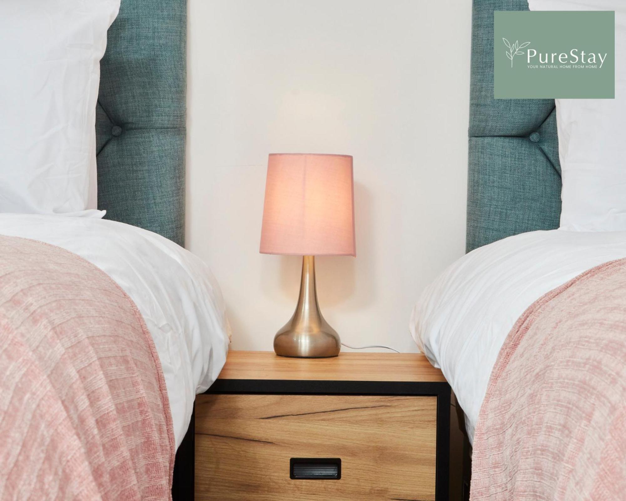 Stunning 5 Bed Manchester House With Parking By Purestay Short Lets & Serviced Accommodation Exteriör bild