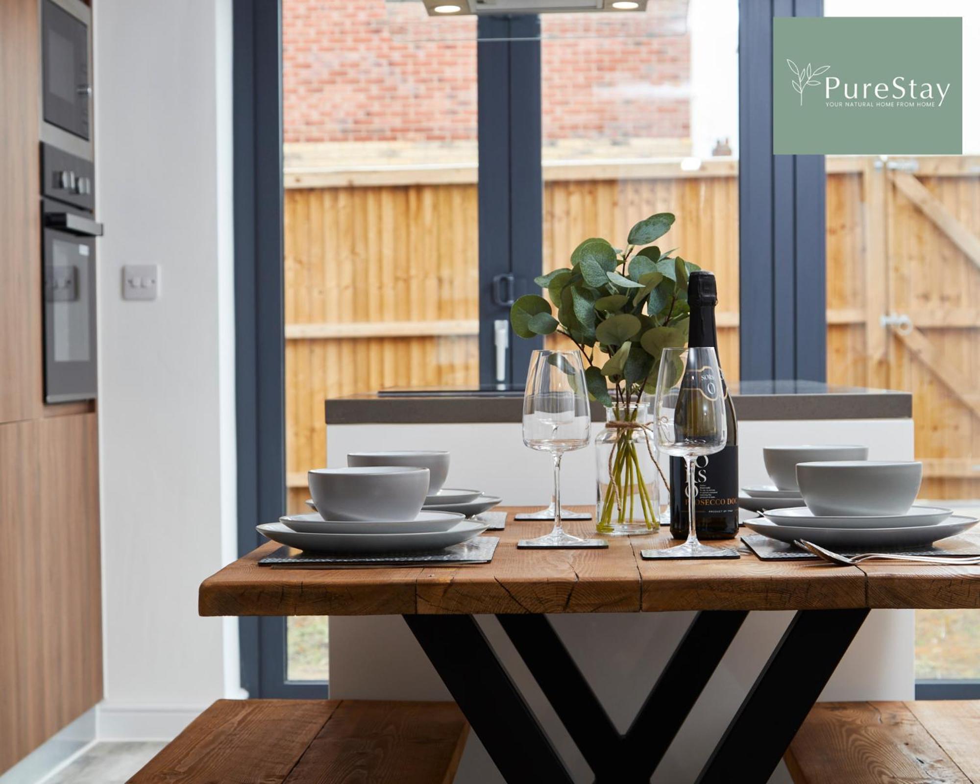 Stunning 5 Bed Manchester House With Parking By Purestay Short Lets & Serviced Accommodation Exteriör bild