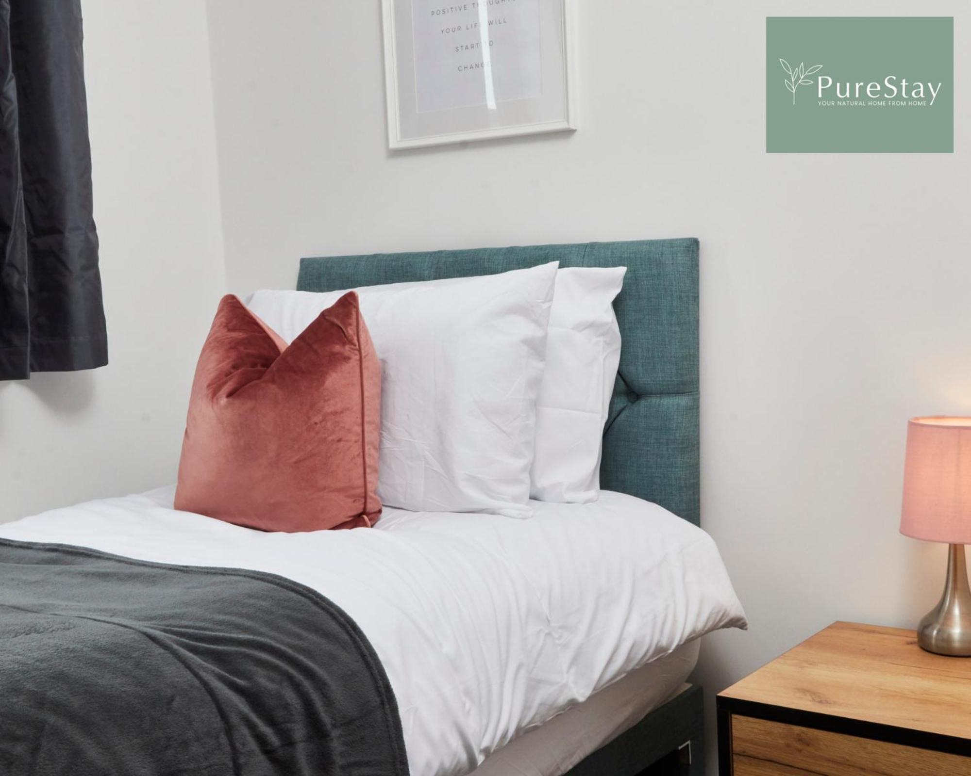 Stunning 5 Bed Manchester House With Parking By Purestay Short Lets & Serviced Accommodation Exteriör bild