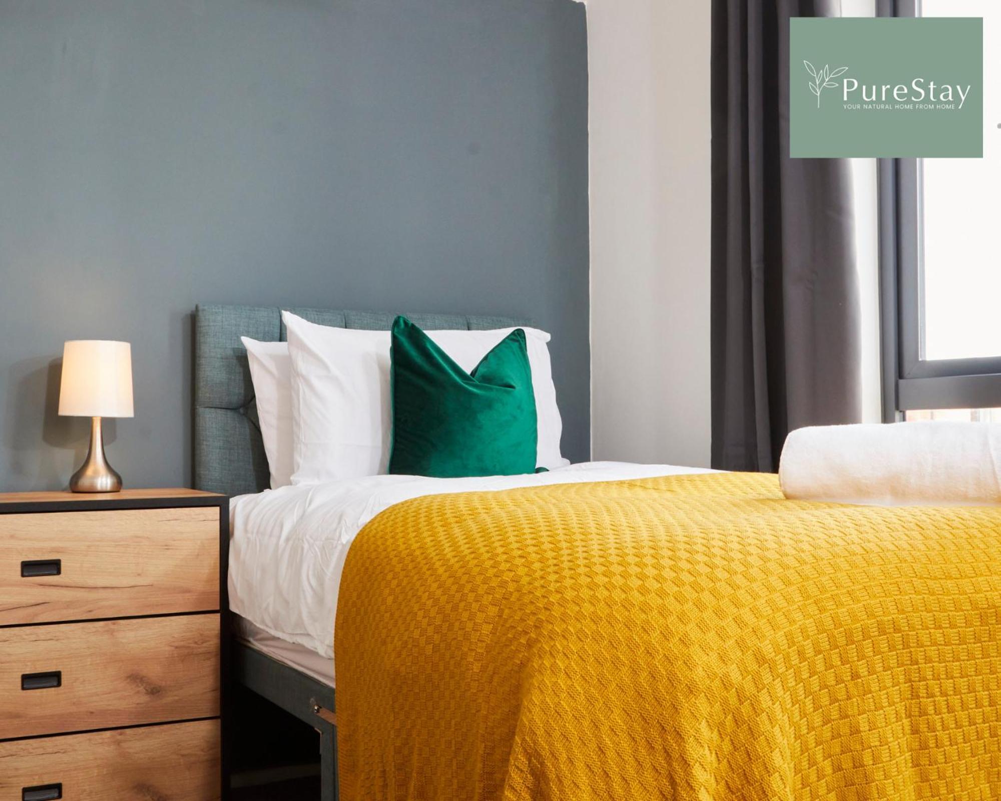 Stunning 5 Bed Manchester House With Parking By Purestay Short Lets & Serviced Accommodation Exteriör bild