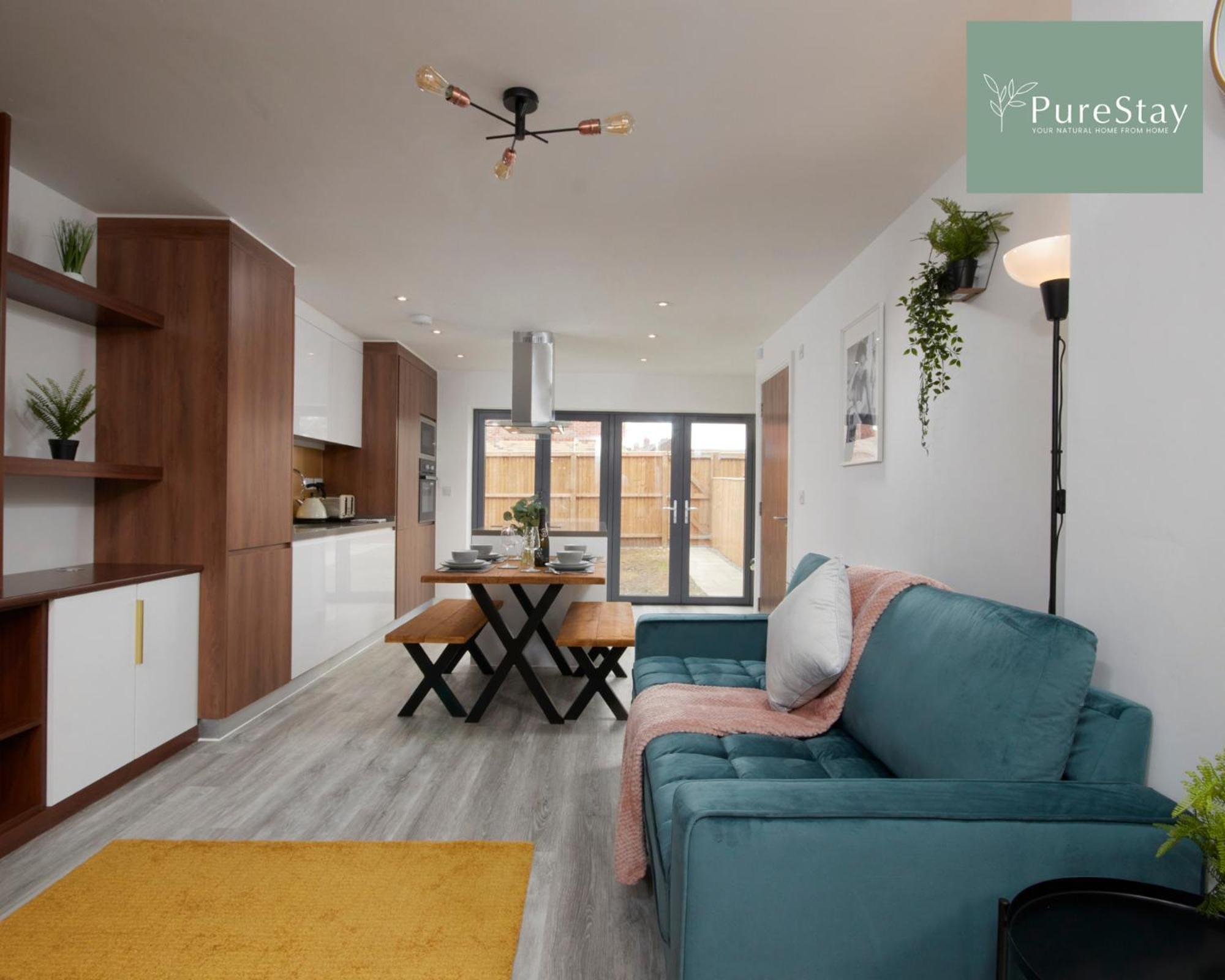 Stunning 5 Bed Manchester House With Parking By Purestay Short Lets & Serviced Accommodation Exteriör bild