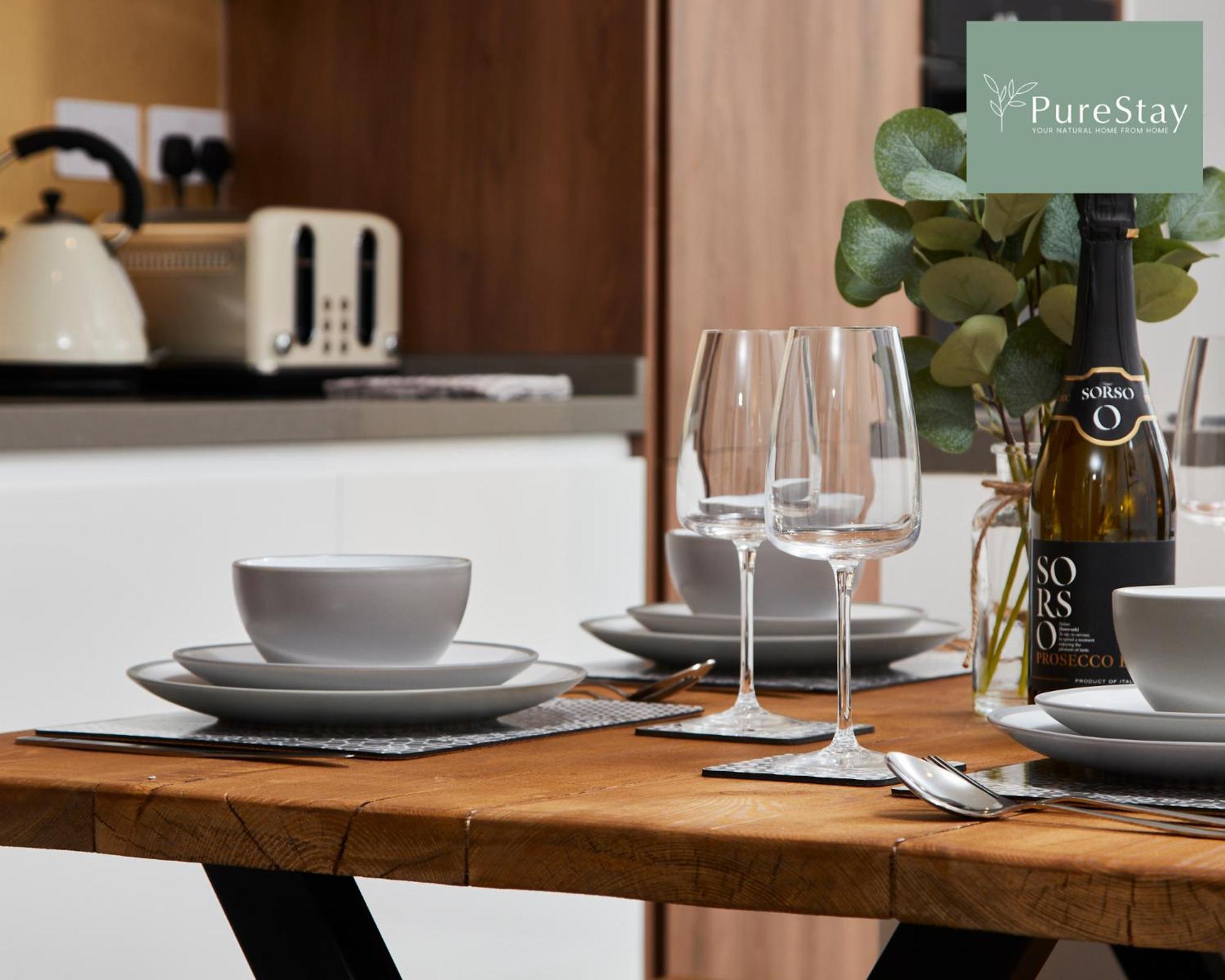 Stunning 5 Bed Manchester House With Parking By Purestay Short Lets & Serviced Accommodation Exteriör bild