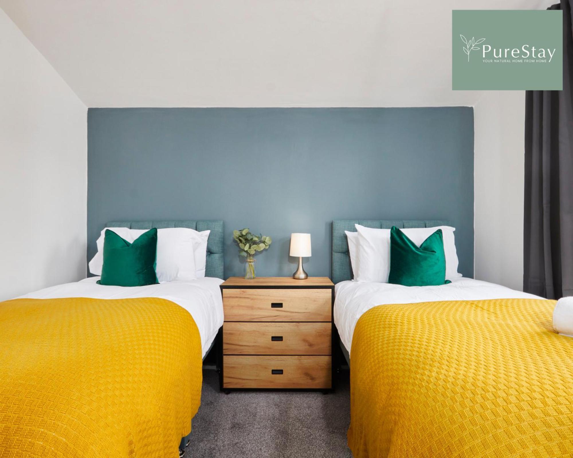 Stunning 5 Bed Manchester House With Parking By Purestay Short Lets & Serviced Accommodation Exteriör bild