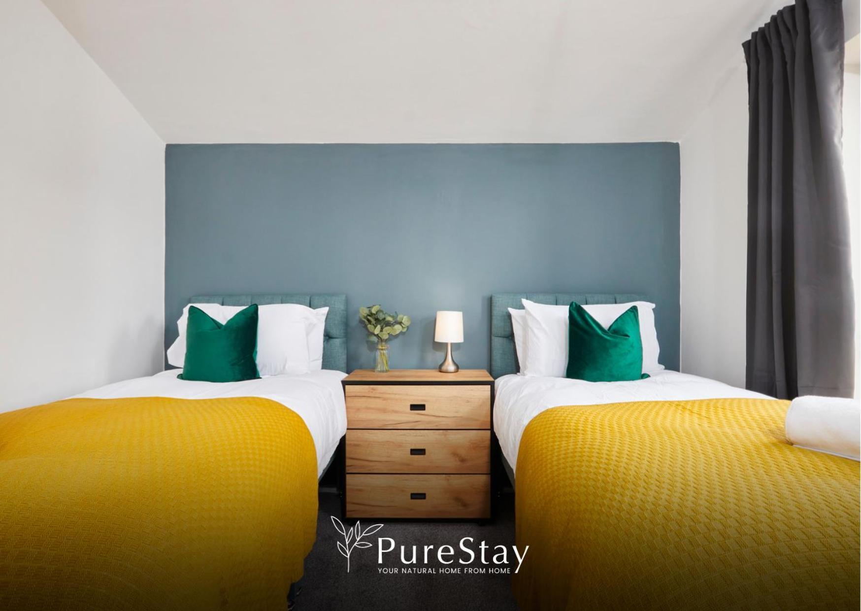 Stunning 5 Bed Manchester House With Parking By Purestay Short Lets & Serviced Accommodation Exteriör bild